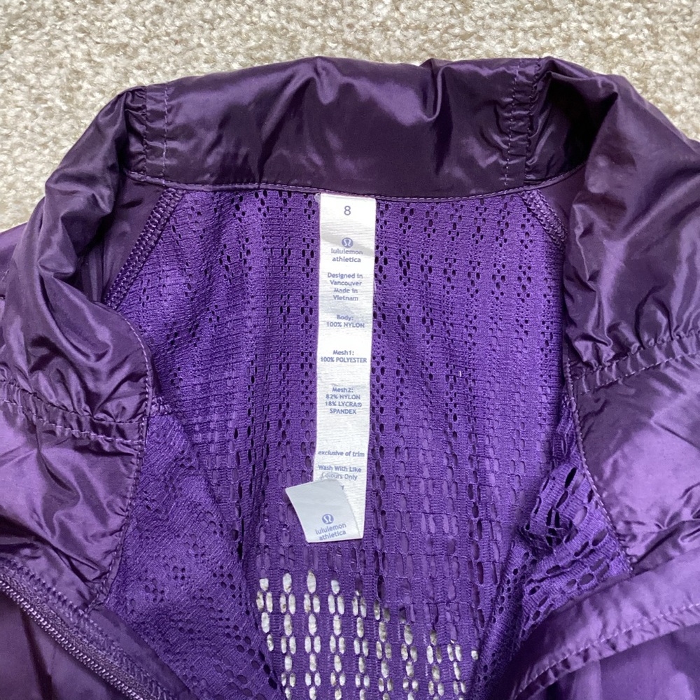 Lululemon Run: Wild Jacket Concord Grape Purple Nothin’ To Hide Mesh Wind Light - Picture 12 of 16
